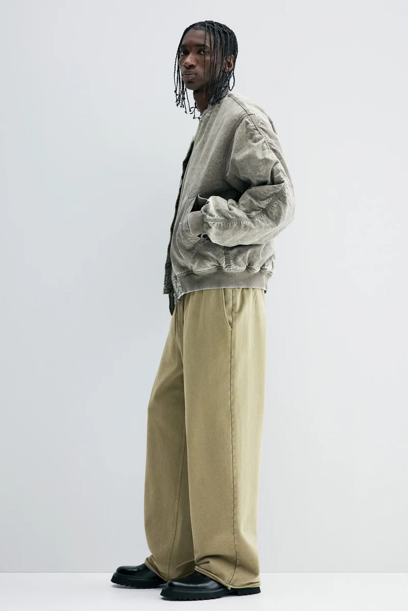 اتش اند ام بنطلون سويت بمظهر مكحوت وقصة مريحة